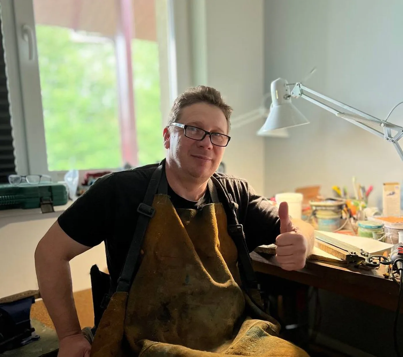 Volodymyr Marchenko in the workshop